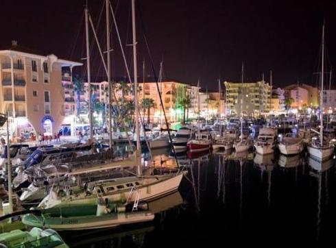 Port Frejus Cap Hermes Vue Mer Et Port Pieds Dans L'Eau Piscine Pkg المظهر الخارجي الصورة